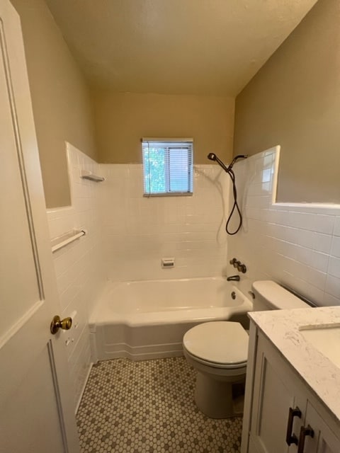 Bathroom - 734 Hillcrest St