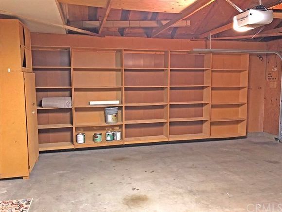 Building Photo - 10581 Sunburst Dr