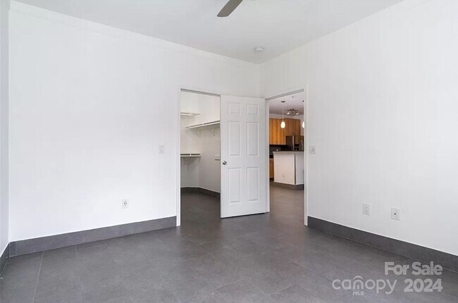 Building Photo - Asheville Condo Rental