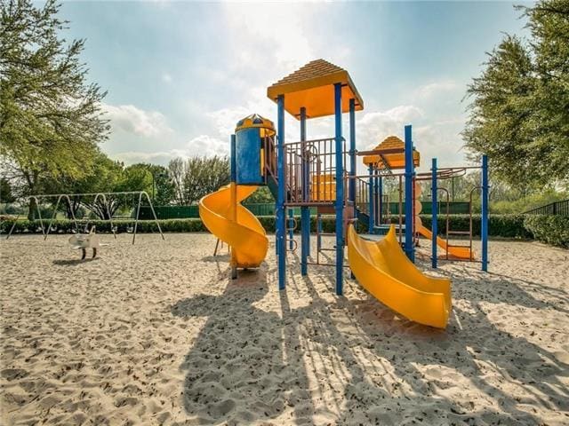 Building Photo - 1163 Sophia St