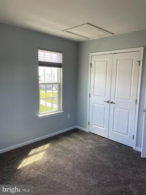 Building Photo - 331 S Parkway Dr