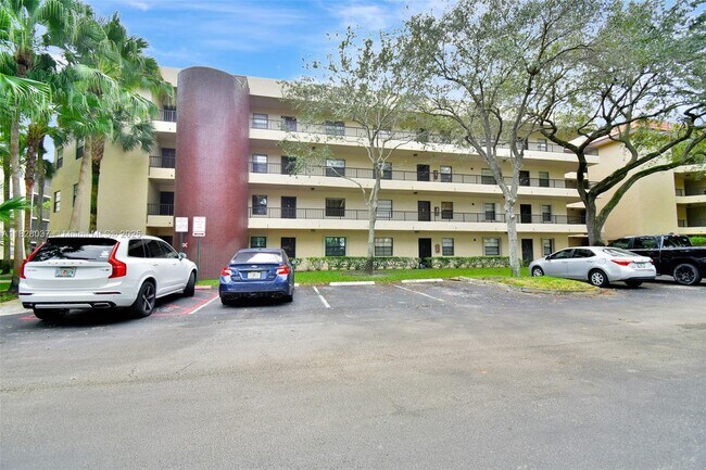 Building Photo - 10501 W Broward Blvd