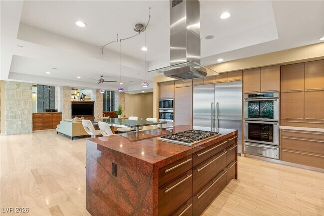 Building Photo - 98 Sun Glow Ln