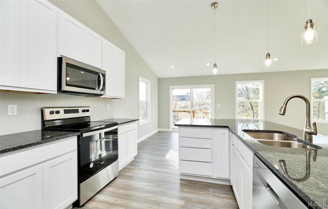 Building Photo - 5542 Autumn Trace Pkwy