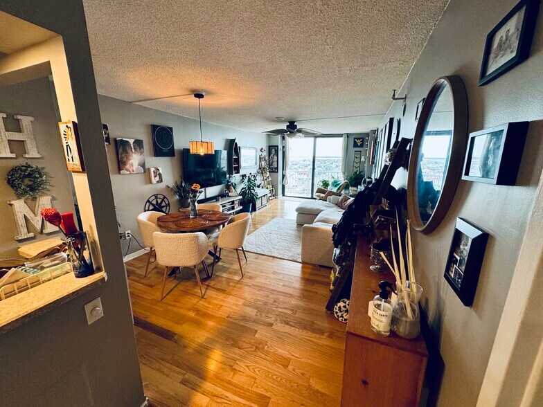 Primary Photo - 236 N Derby Ave