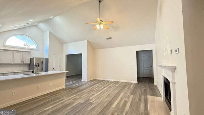 Building Photo - 6423 Grand Hickory Dr