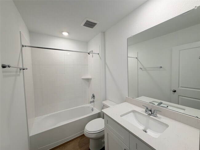 Building Photo - 1503 Knox Hill Path