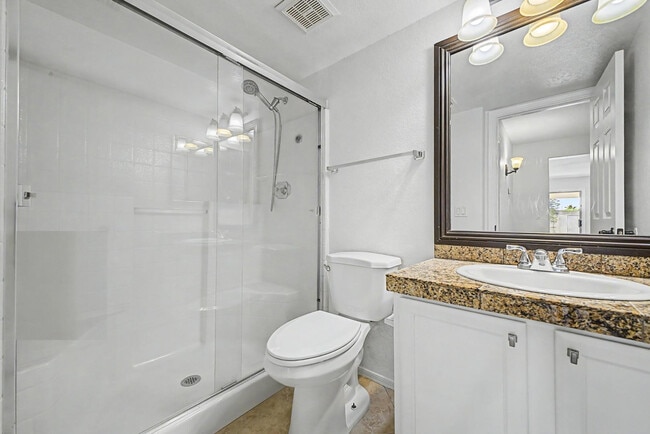 Building Photo - 1513 W Lark Dr