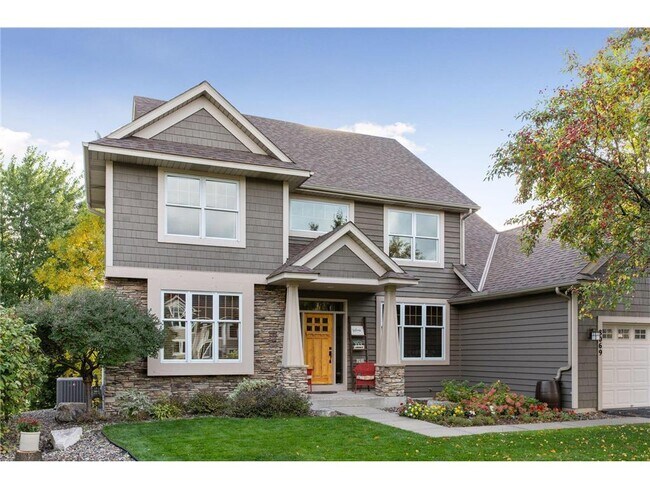 Building Photo - 8069 Enclave Bay