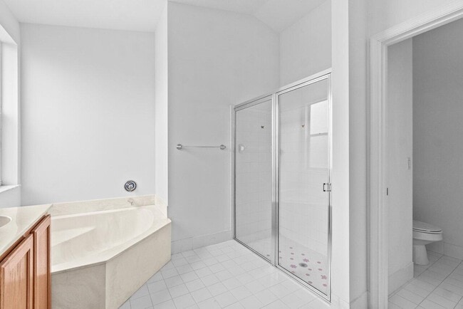 Building Photo - 9193 Cove Point Cir