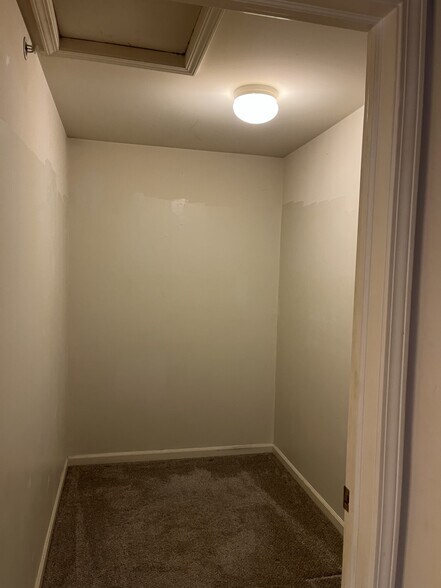 Building Photo - 12108 Addington Dr