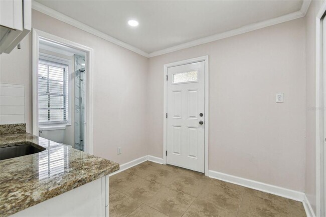 Building Photo - 6817 N Sterling Ave