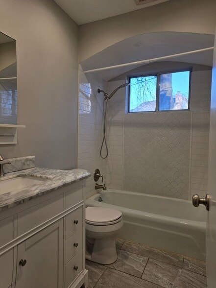 Building Photo - 2138 E Arrowhead Cir