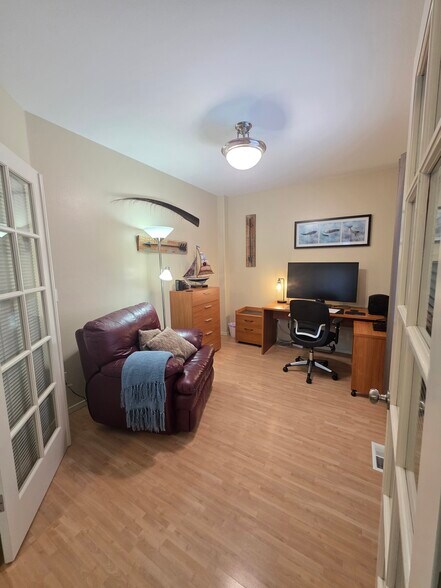 Building Photo - 3030 Lore Rd