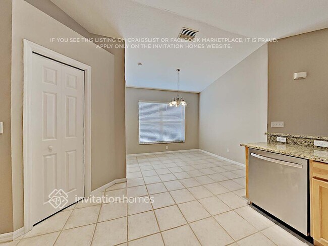 Building Photo - 2628 Brookville Dr