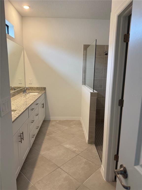 Building Photo - 1590 Saddlewood Cir