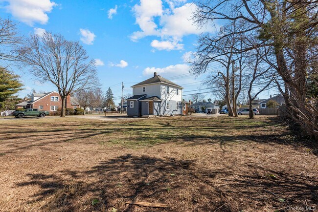 Building Photo - 500 5th Ave