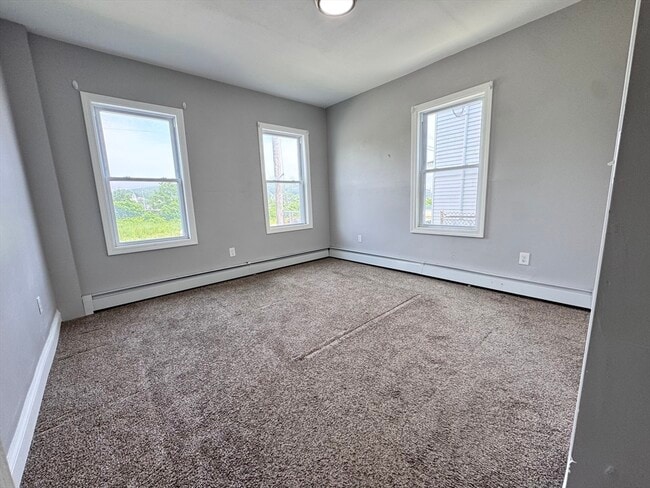 Building Photo - 286 Kimball St