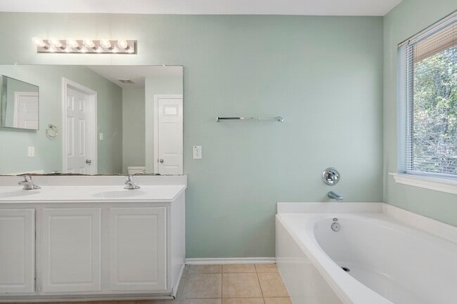 Building Photo - 98 E Stedhill Loop