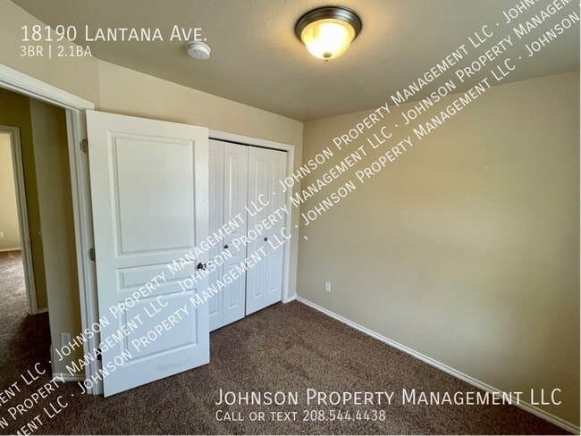 Building Photo - 18190 Lantana Ave