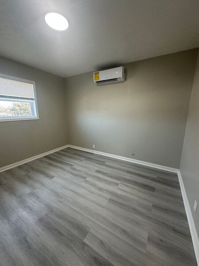 Building Photo - Live in Style at Bellagio East Living I: C...