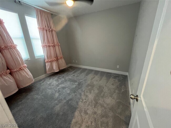Building Photo - 2455 Calestano Ave