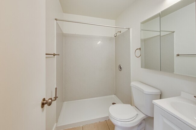 Floorplan - 2000 Linden