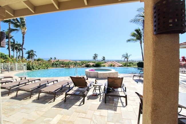 Building Photo - Tastefully Furnished and Exquisite 4 Bed/3 Bath in Hokulani Golf Villas with Ocean Views & Amenit...