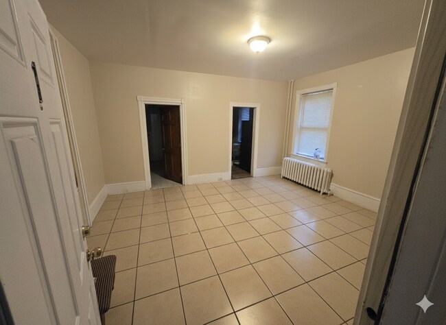 Building Photo - 18 N Georgia Ave