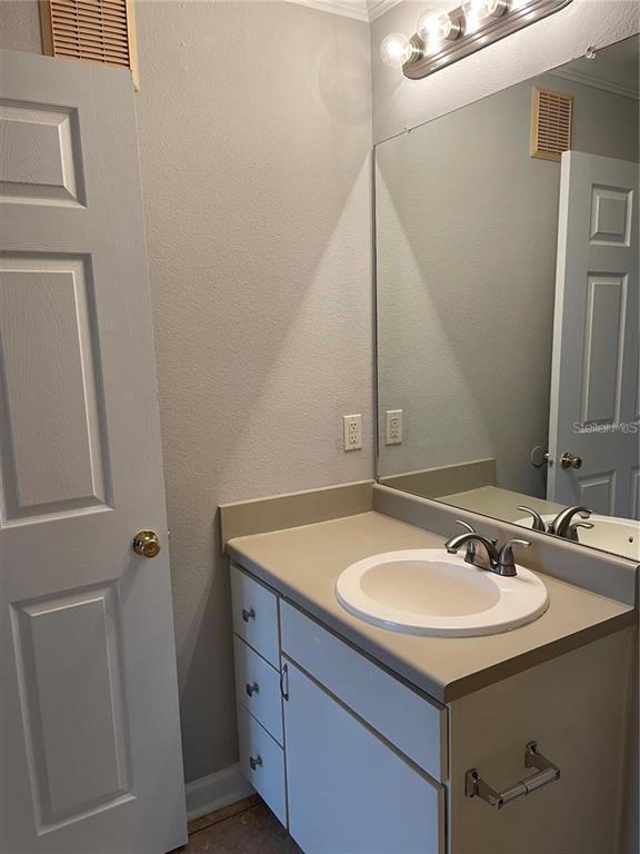 Building Photo - 18444 Bridle Club Dr