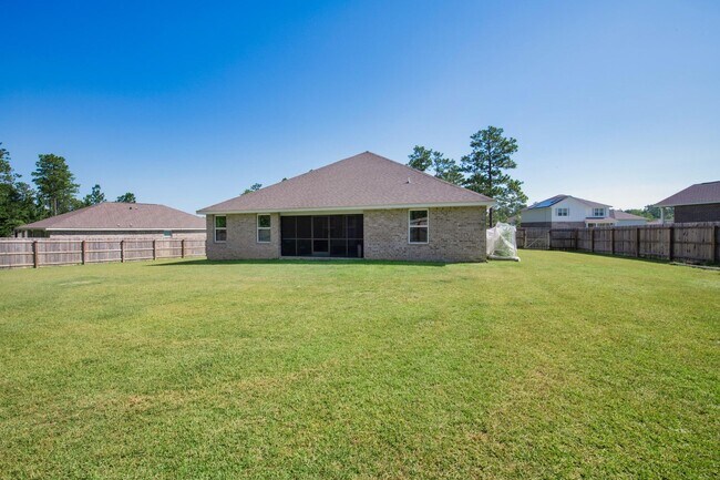 Building Photo - 6537 Torrey Pnes Trce