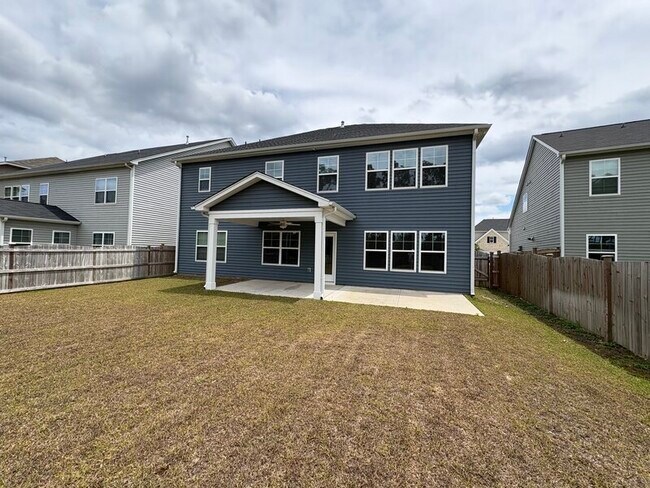 Building Photo - 153 Brockway Dr