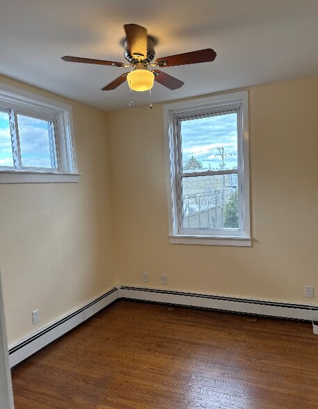 Building Photo - 1717 S Edgewood St