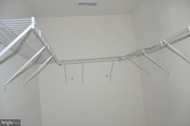 Building Photo - 905 Susan Cir