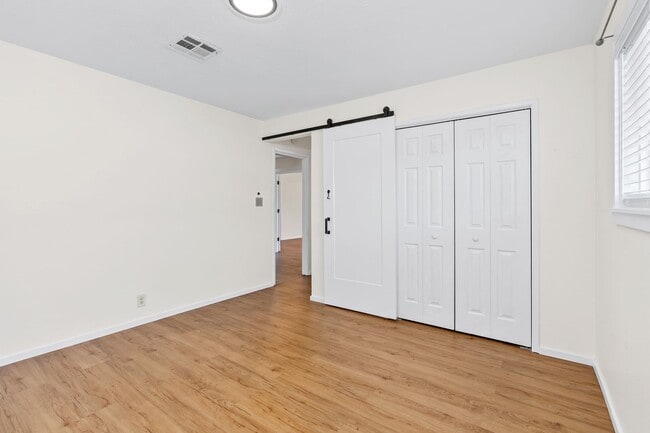 Building Photo - Unique 2 Bedroom, 1 Bath Stand-Alone House...