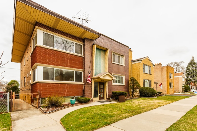 Building Photo - 10454 S Claremont Ave