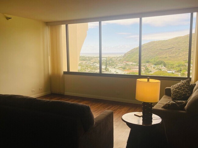 Building Photo - Commodore Condo Hawaii Kai