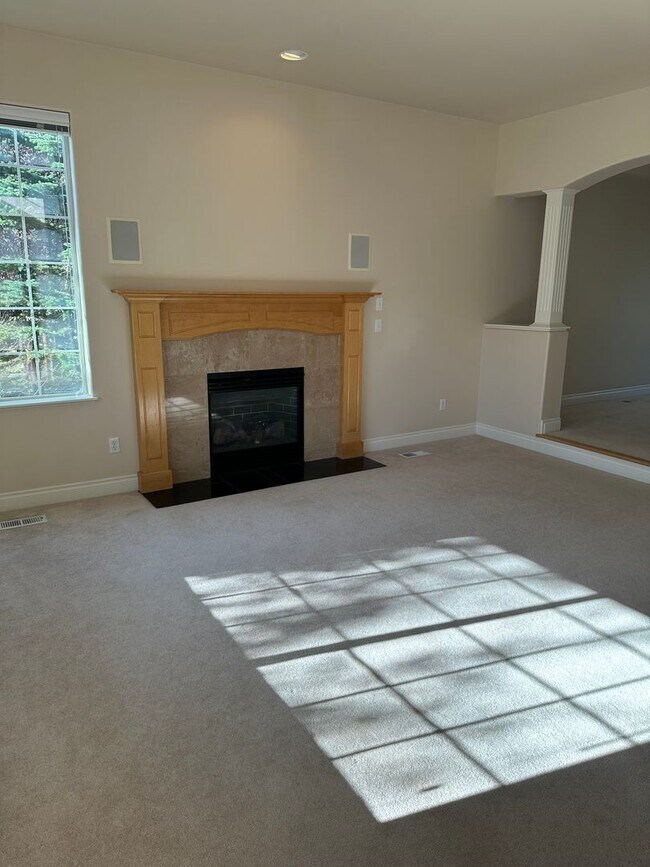 Building Photo - 4735 Potter Crest Cir