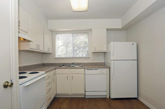 Primary Photo - 2 bedroom in Austin TX 78704