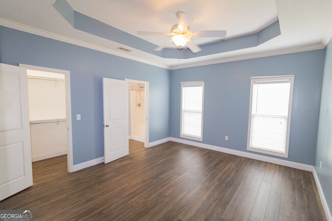 Building Photo - 319 W Leyland Ct