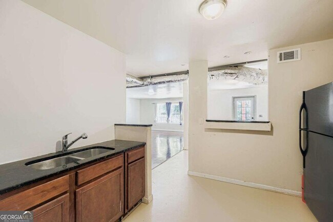 Building Photo - 700 Kirkly Way