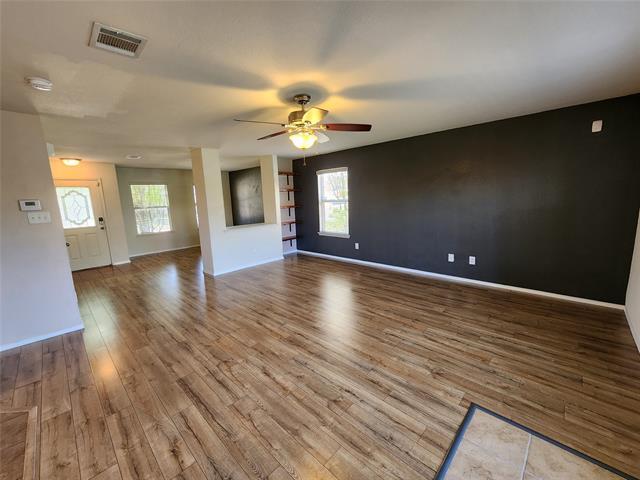 Building Photo - 5709 Valley Stream Way
