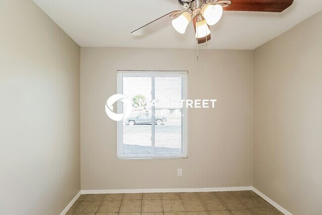 Building Photo - 3 Bedroom Pet-Friendly Home in MESA, AZ with Main Street Renewal