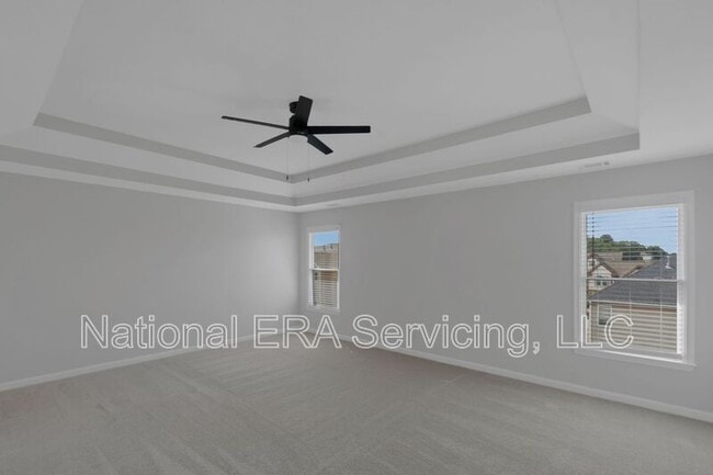 Building Photo - 50 Trinity Ln