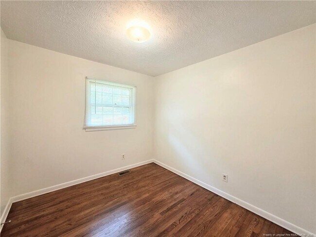 Building Photo - 5340 Docia Cir