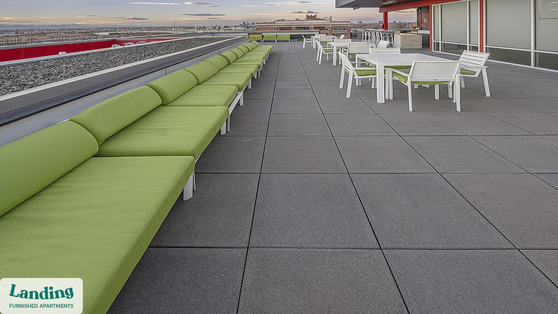 Building Photo - 1000 S Broadway