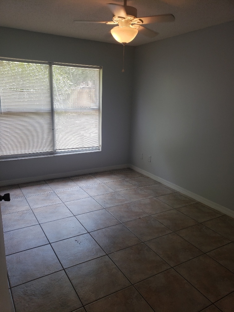 Master - 9326 Bud Wood St