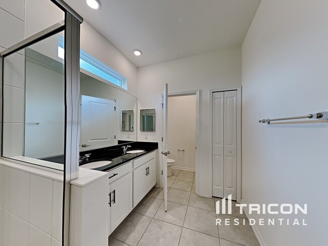 Building Photo - 5850 Bungalow Grove Ct