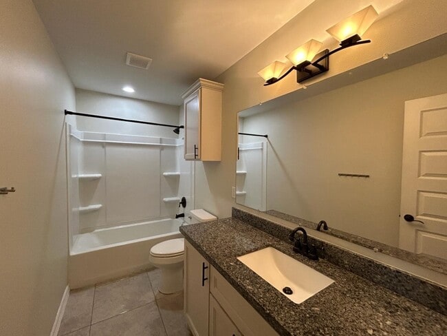 Building Photo - 2933 Zeb Dr