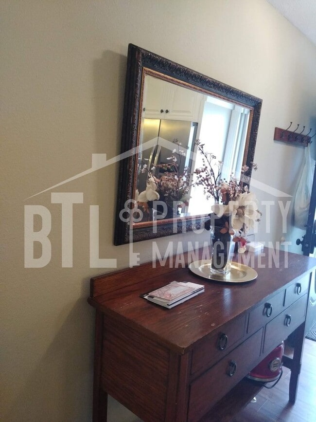 Building Photo - Furnished Kimberling City Duplex! ALL UTIL...
